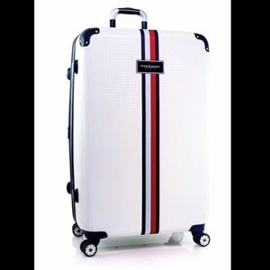 Tommy Hilfiger 28-Inch Expandable Luggage